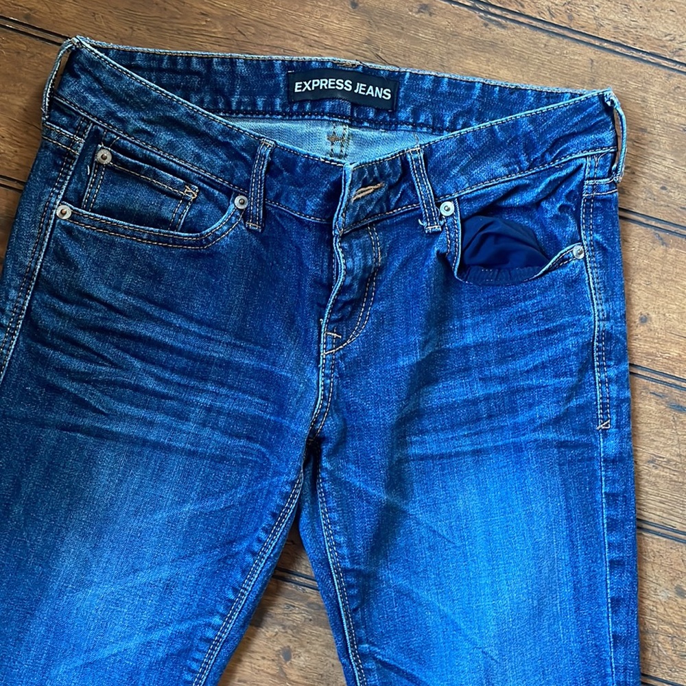 Express Jeans - Picture 2 of 4
